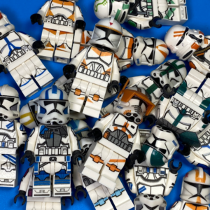 Random Minifigure Blindbag: Made by Kustom Figure Cafe